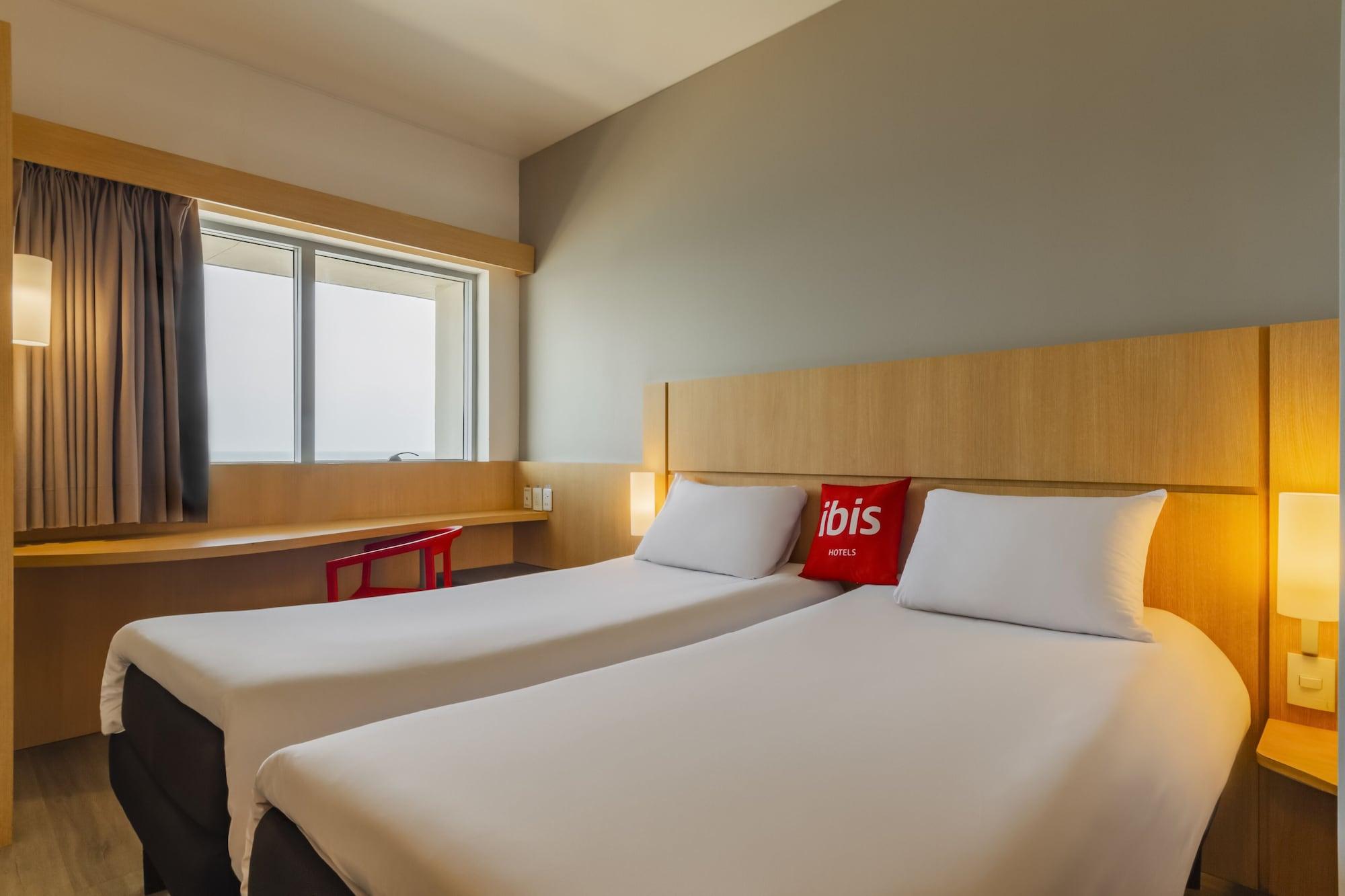 Ibis Cartagena Marbella Hotel ภายนอก รูปภาพ