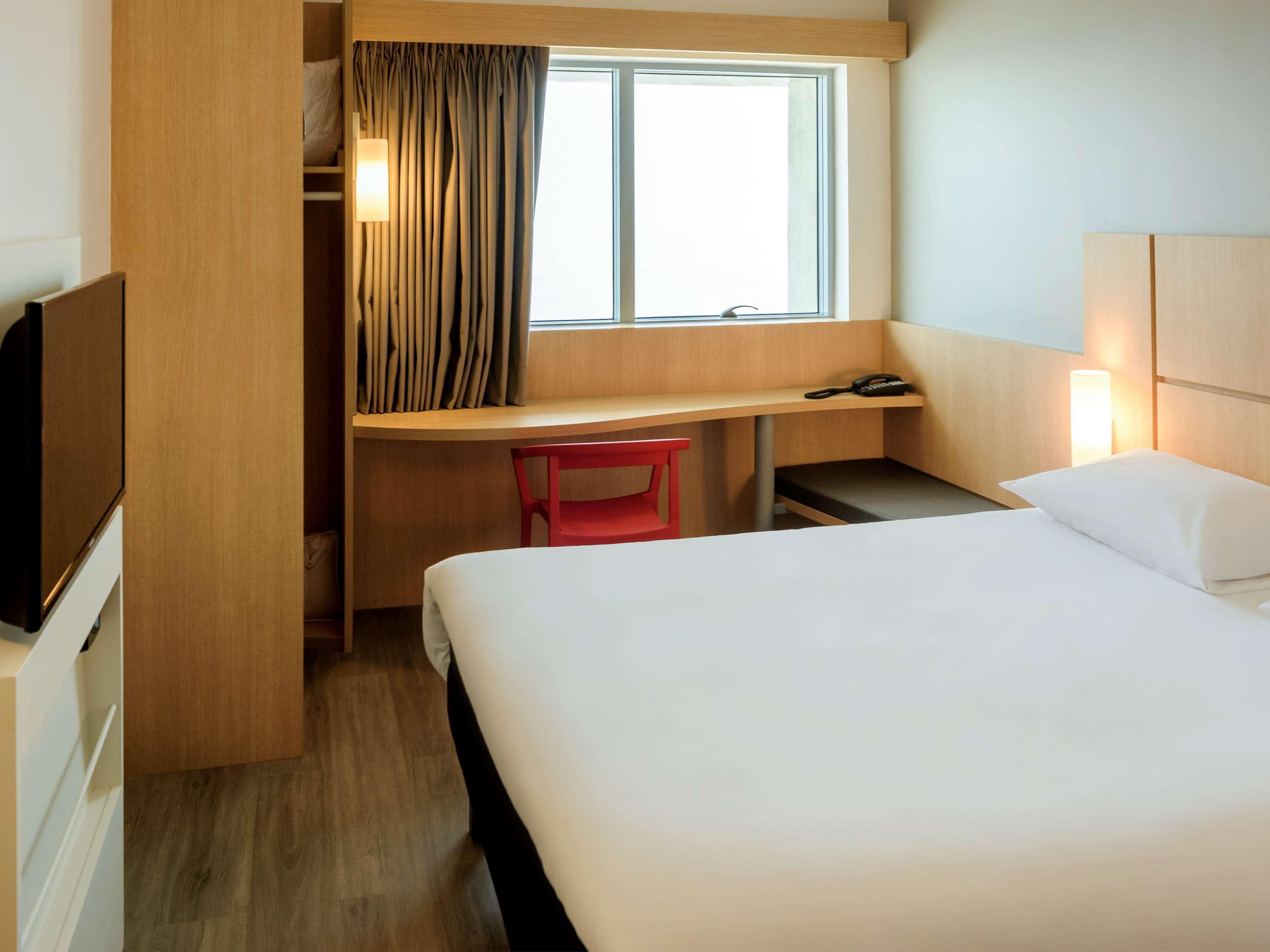 Ibis Cartagena Marbella Hotel ภายนอก รูปภาพ