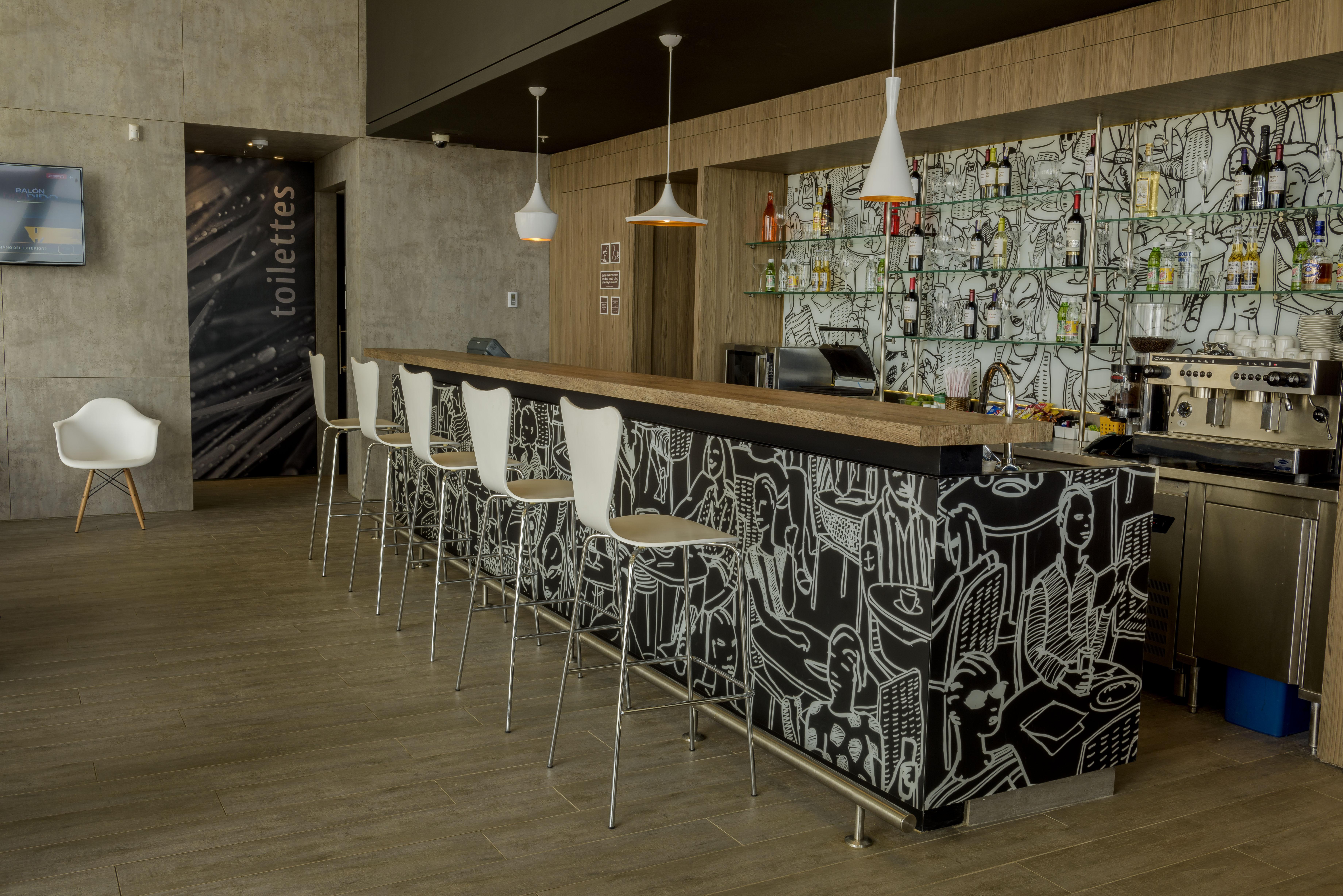 Ibis Cartagena Marbella Hotel ภายนอก รูปภาพ