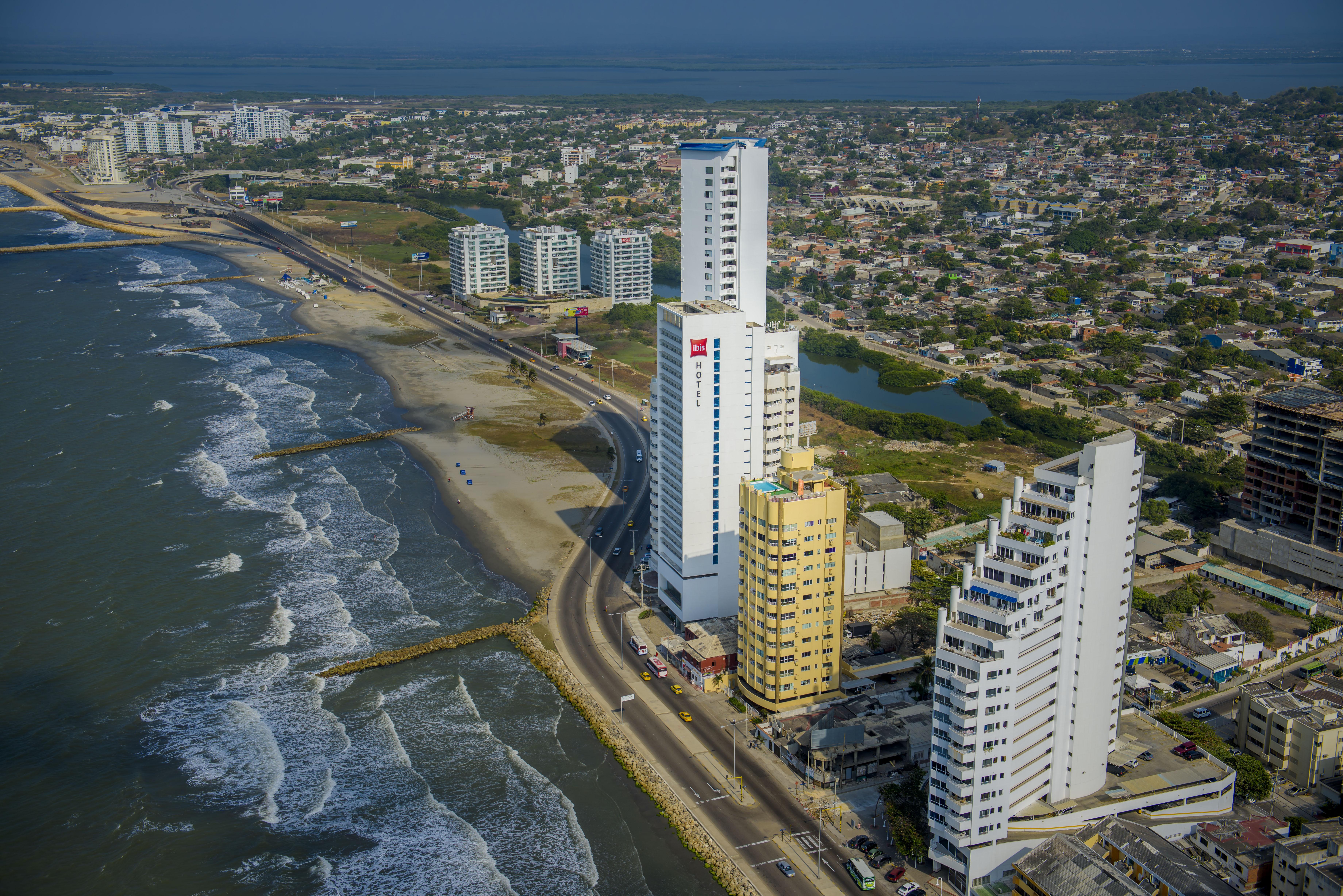 Ibis Cartagena Marbella Hotel ภายนอก รูปภาพ