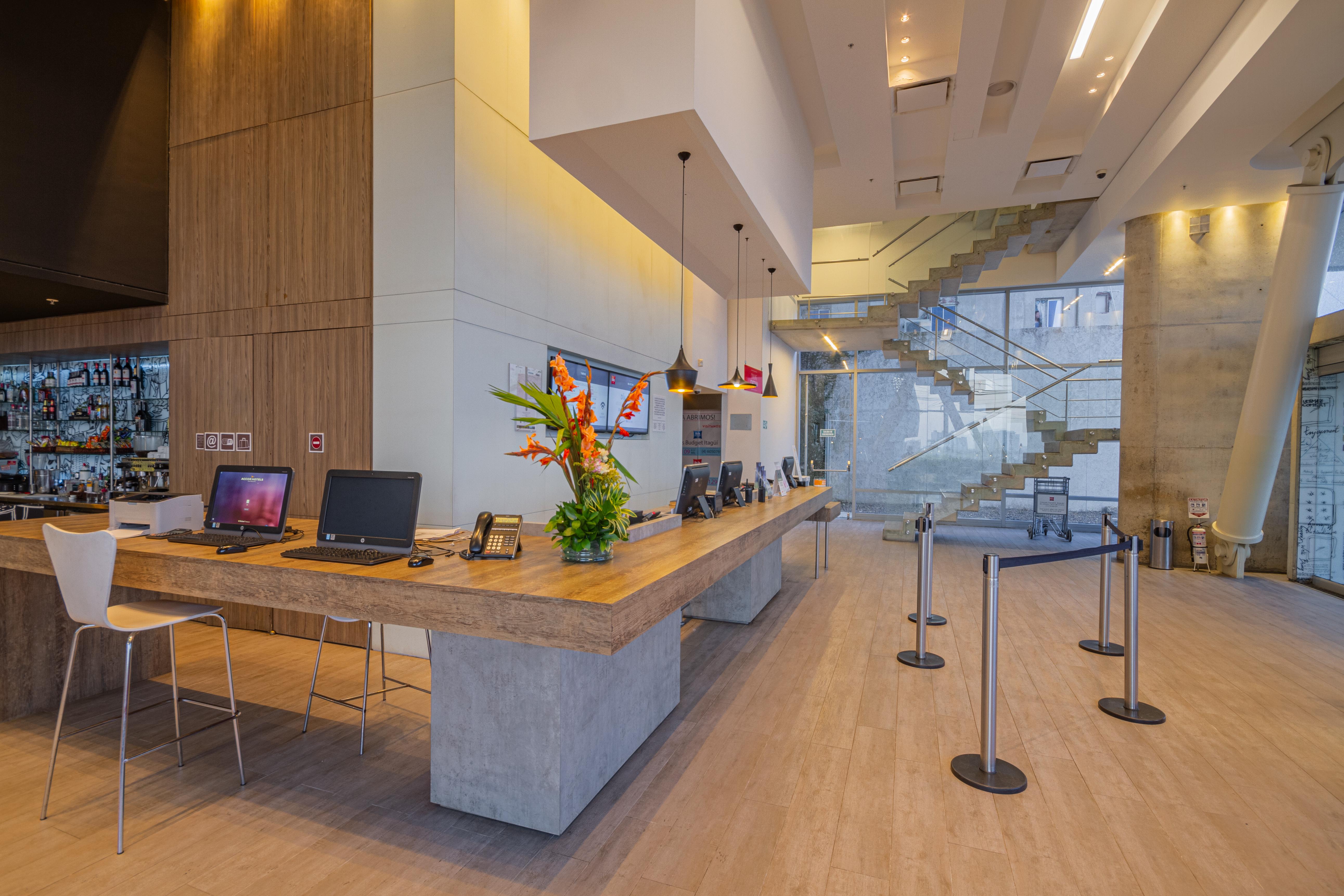 Ibis Cartagena Marbella Hotel ภายนอก รูปภาพ