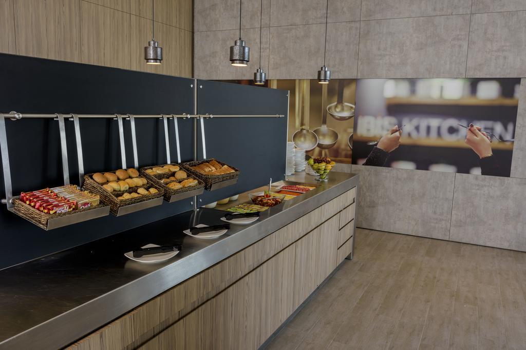 Ibis Cartagena Marbella Hotel ภายนอก รูปภาพ